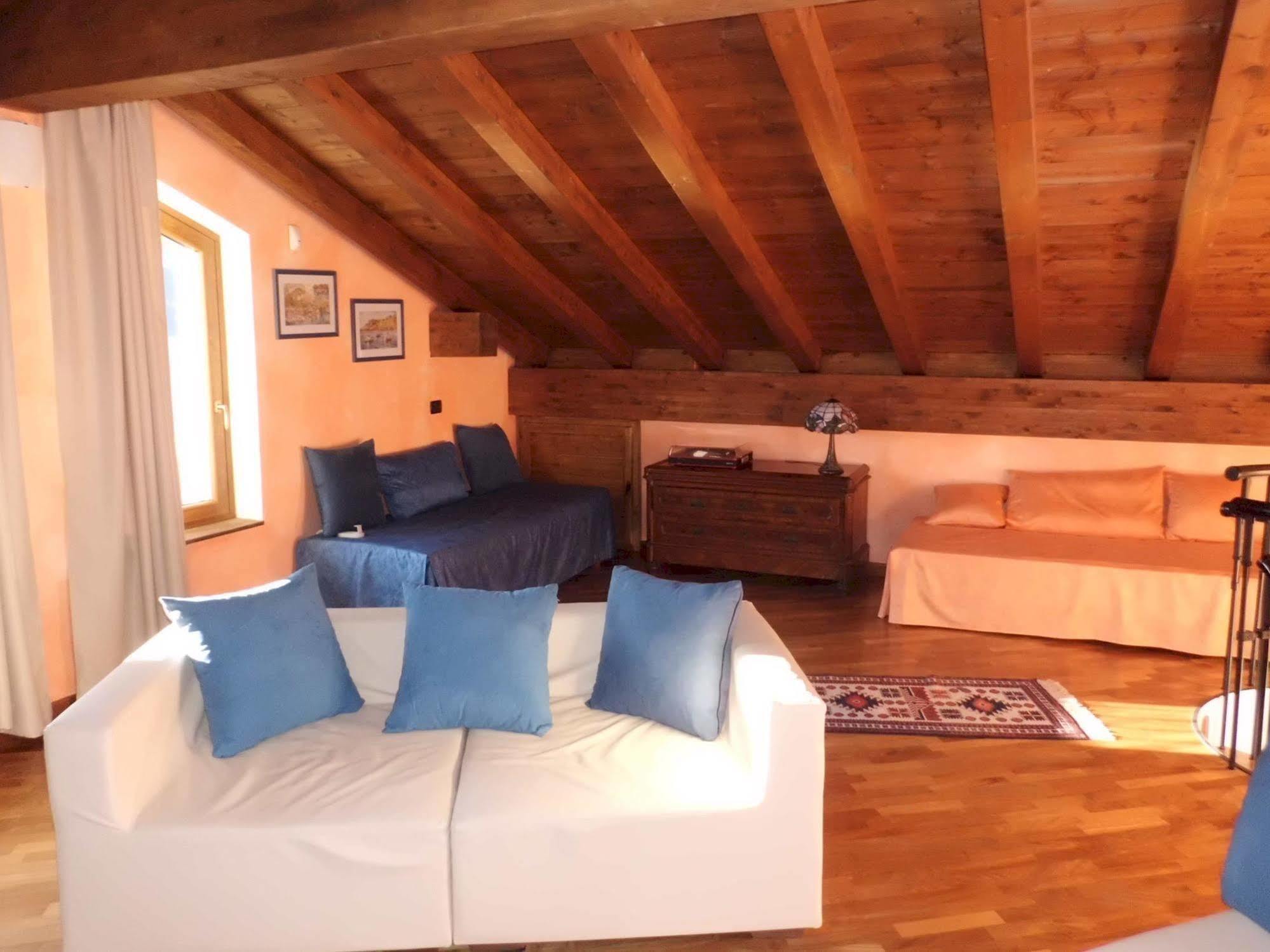 B&B-Foresteria Casa Della Musica Lake Como Mandello del Lario Eksteriør bilde