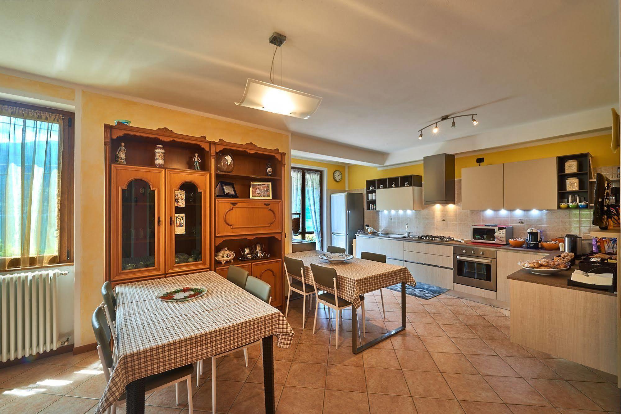 B&B-Foresteria Casa Della Musica Lake Como Mandello del Lario Eksteriør bilde
