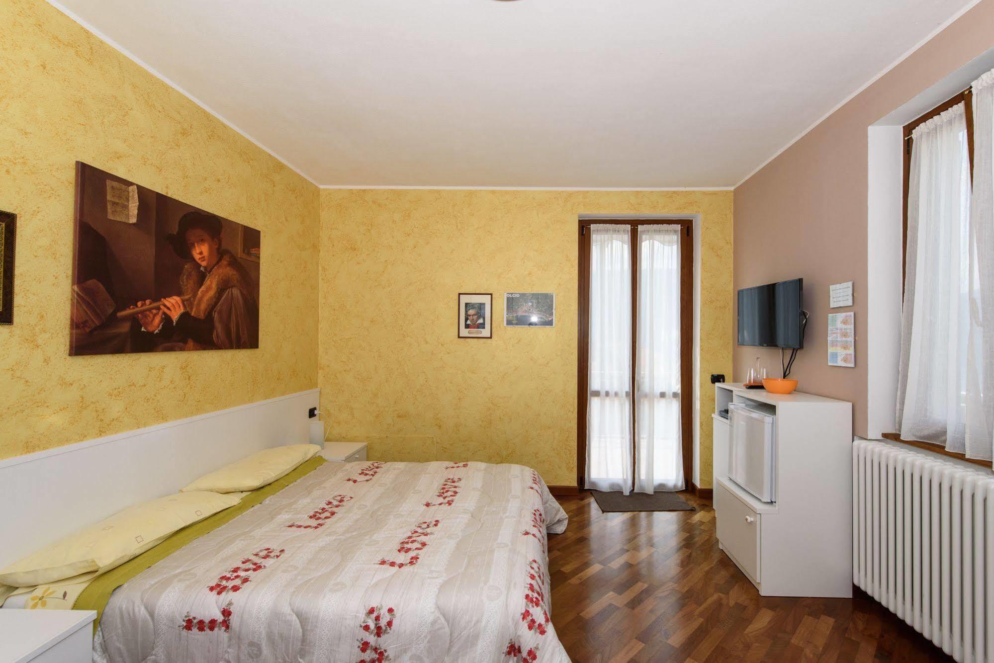 B&B-Foresteria Casa Della Musica Lake Como Mandello del Lario Eksteriør bilde
